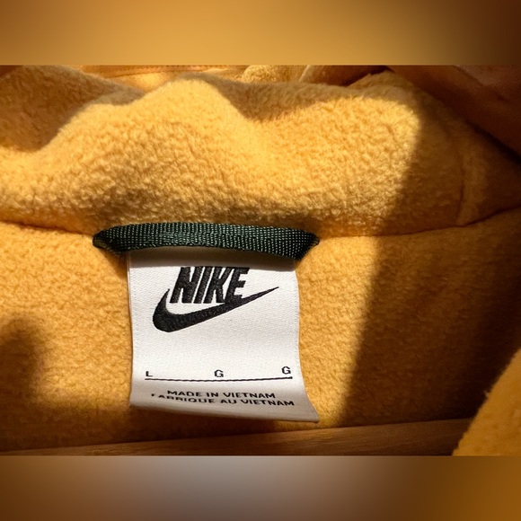 Nike Sportswear Synthetic Fill Puffer Jacket Color Block Green/Gold/Red, LARGE - Picture 6 of 8